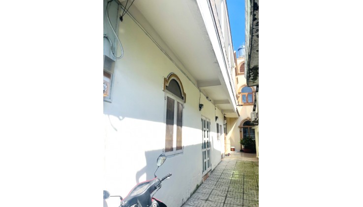 Bán Nhà Hẻm Xe Tải 65m2_6x12m Vuông Vức Gần Chợ Tam Bình Thủ Đức Chỉ 4,9 tỷ